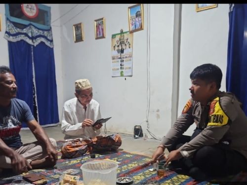BHABINKAMTIBMAS POLSEK SIMPANG PEMATANG LAKSANAKAN SAMBANG DAN HIMBAU KAMTIBMAS DI DESA ADI KARYA MULYA